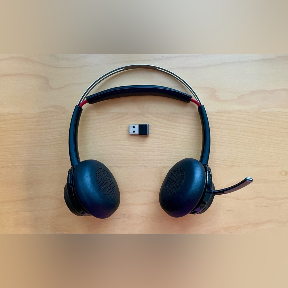 Plantronics - Voyager Focus UC -Bluetooth Dual-Ear (Stereo)Headset with Boom Mic